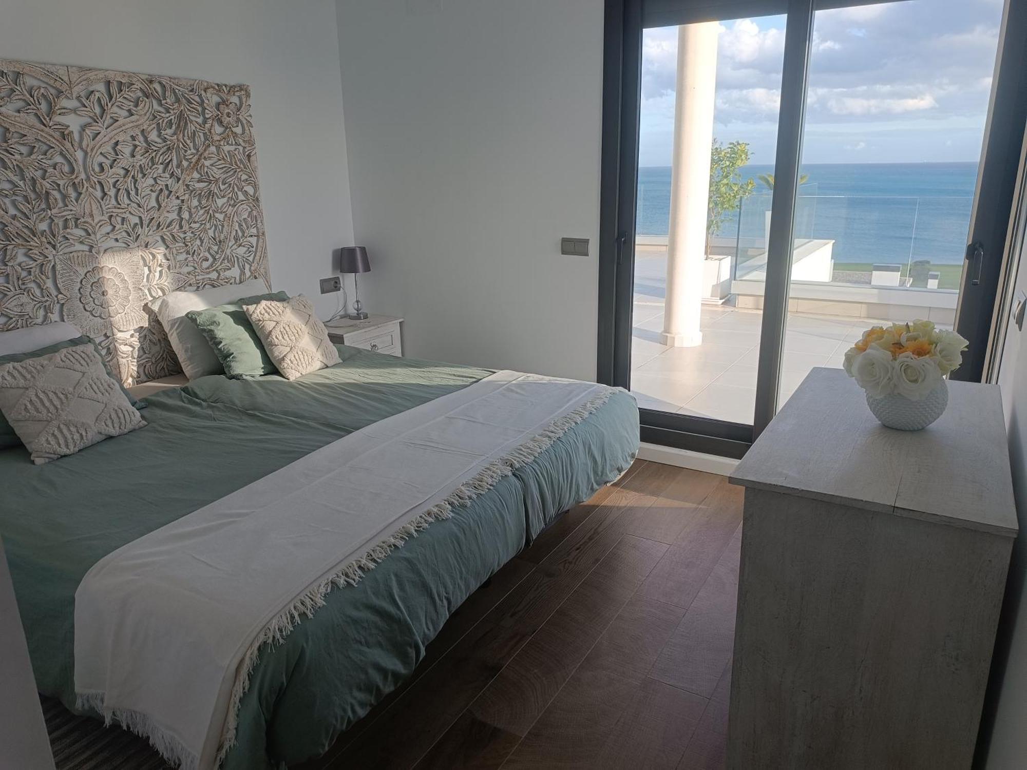 321 - Luxury Penthouse With Amazing Views Leilighet San Roque  Eksteriør bilde