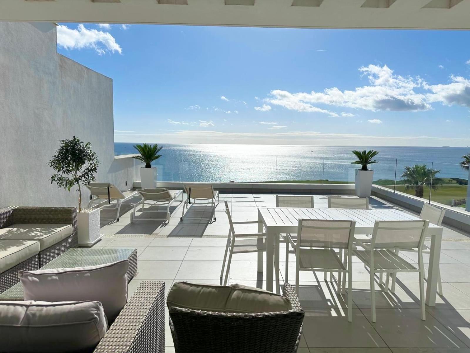 321 - Luxury Penthouse With Amazing Views Leilighet San Roque  Eksteriør bilde
